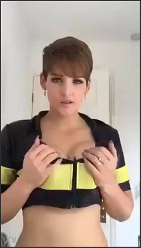 Hannah Brooks Sexvideo masturbiert in der Hängematte und kriegt den Arsch gestopft