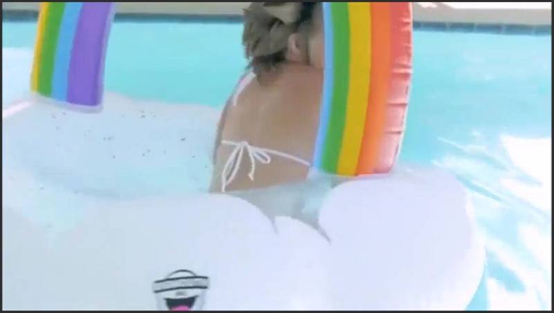 Jessica Nigri Nacktbilder Strapsgirl braucht seinen riesigen BBC